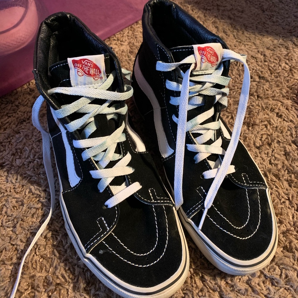 Vans Hightops 8 men’s 9.5 women’s